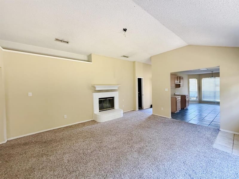 326 King Arthur Drive, Weatherford TX 76086 - Photo 2
