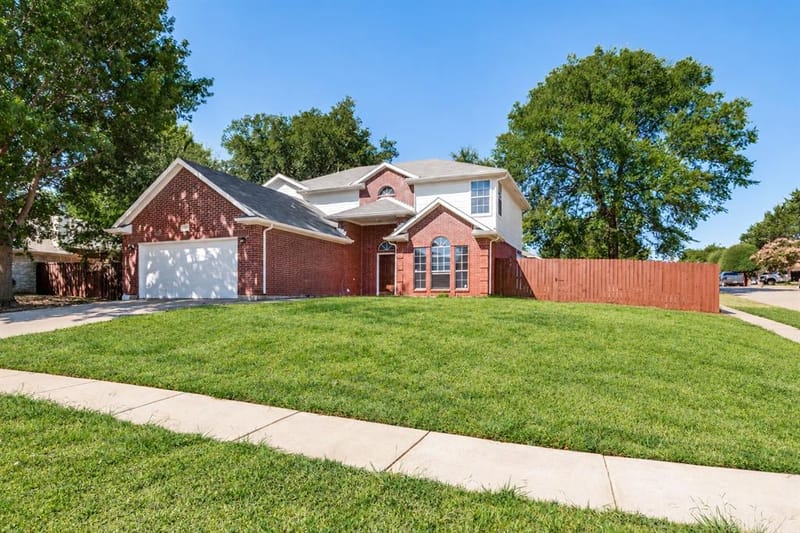4503 Malvern Hill Road, Grand Prairie TX 75052 - Photo 2