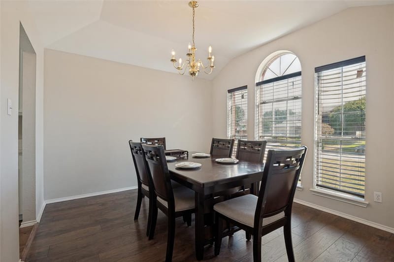 4503 Malvern Hill Road, Grand Prairie TX 75052 - Photo 6