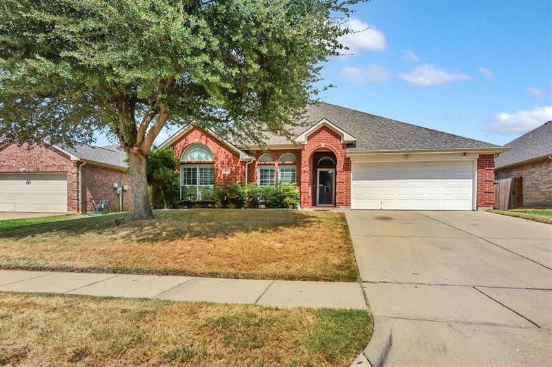 3019 Churchill Downs, Irving TX 75060