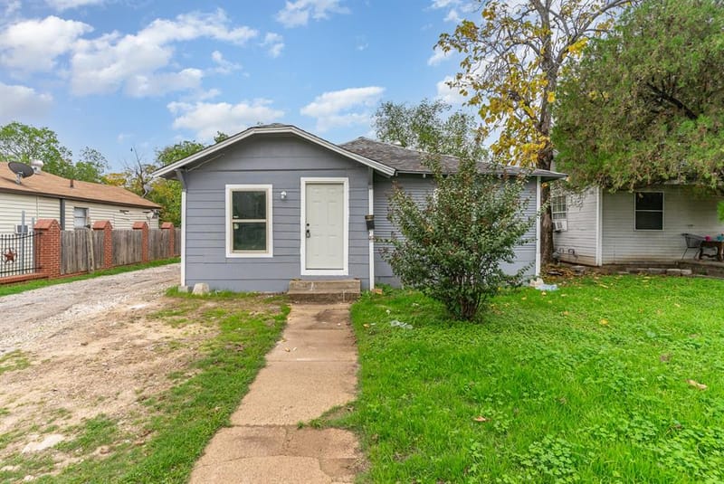 1322 Galloway Avenue, Dallas TX 75216