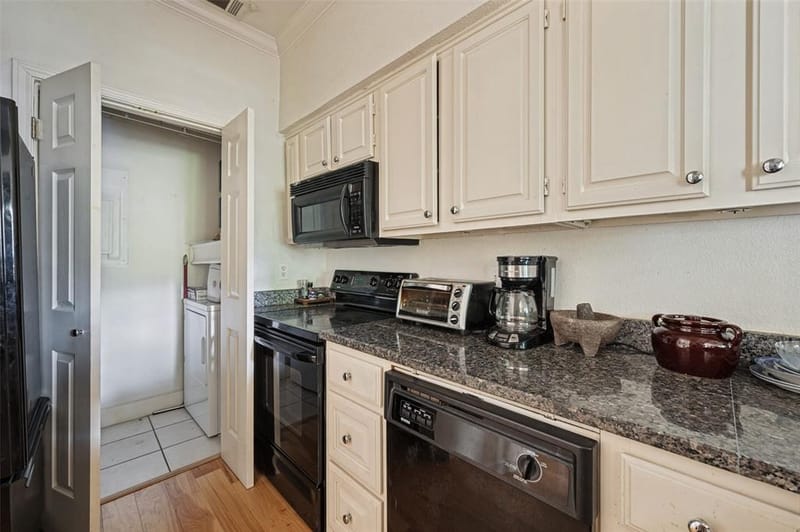 4102 Buena Vista Street # 13, Dallas TX 75204 - Photo 13