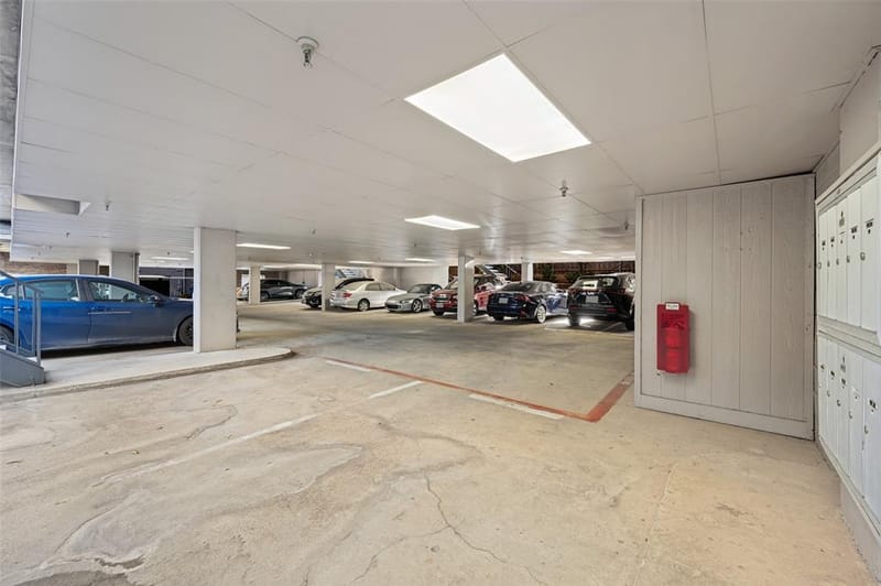4102 Buena Vista Street # 13, Dallas TX 75204 - Photo 22