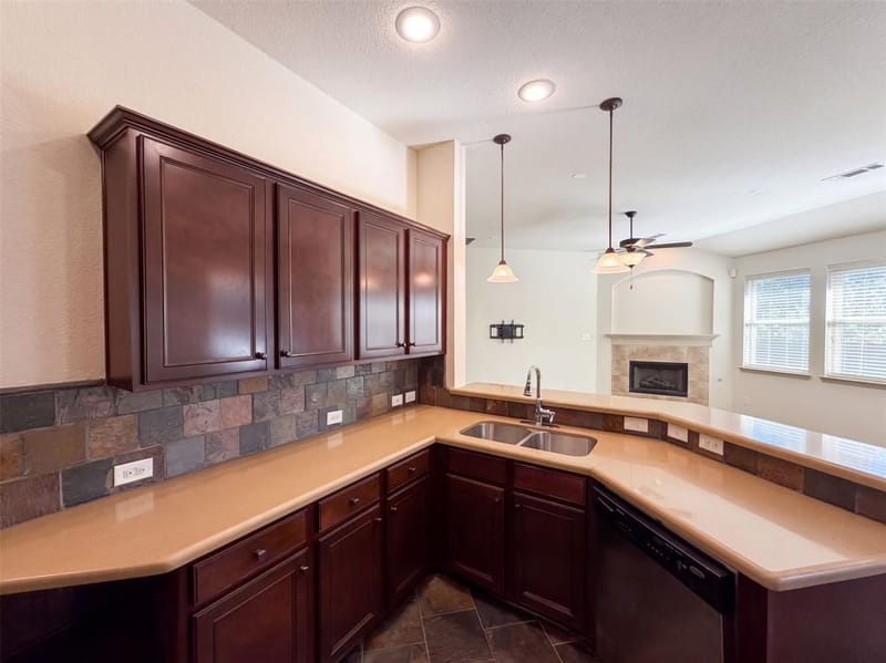8152 Black Sumac Drive, Fort Worth TX 76131 - Photo 6