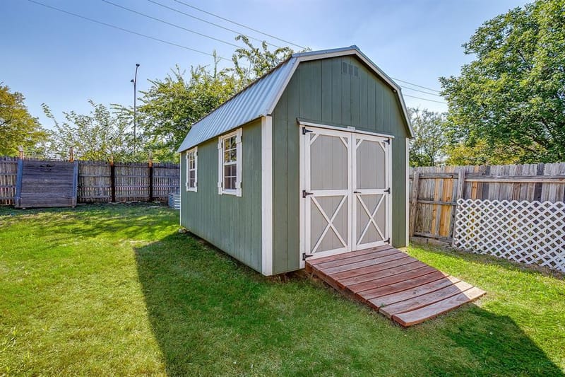704 Charles City Drive, Arlington TX 76018 - Photo 17