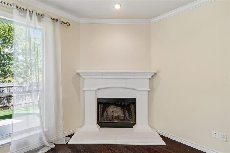 3907 Gentle Breeze Court, Arlington TX 76017 - Photo 9