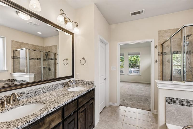 3907 Gentle Breeze Court, Arlington TX 76017 - Photo 19