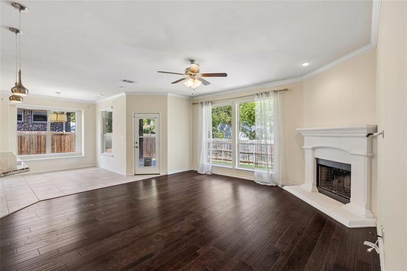 3907 Gentle Breeze Court, Arlington TX 76017 - Photo 8