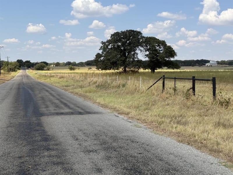 986 County Road 1785, Sunset TX 76270 - Photo 21