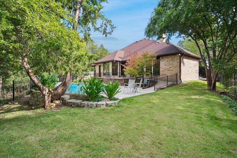 9758 Vinewood Drive, Dallas TX 75228 - Photo 22