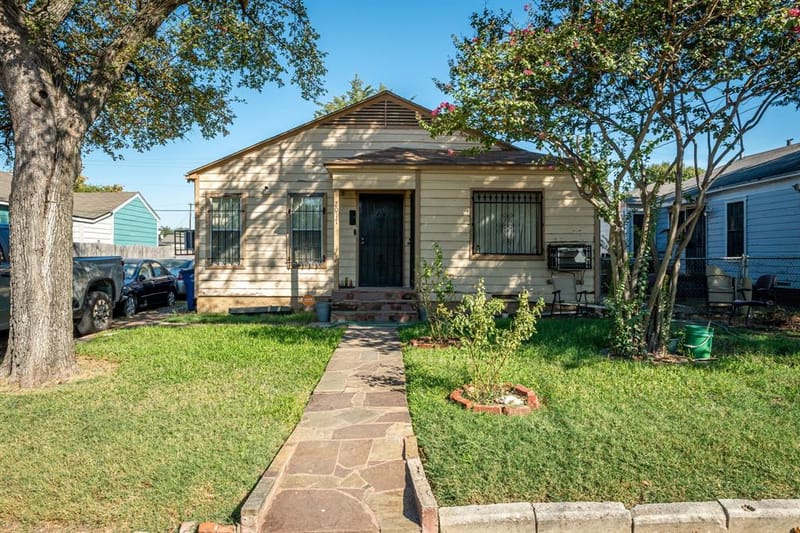 2017 Lea Crest Drive, Dallas TX 75216