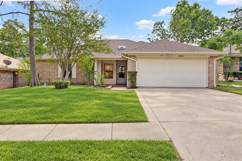 3856 Double Oak Lane, Irving TX 75061