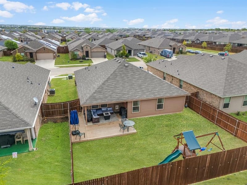 9509 Golden Summit Drive, Fort Worth TX 76131 - Photo 8