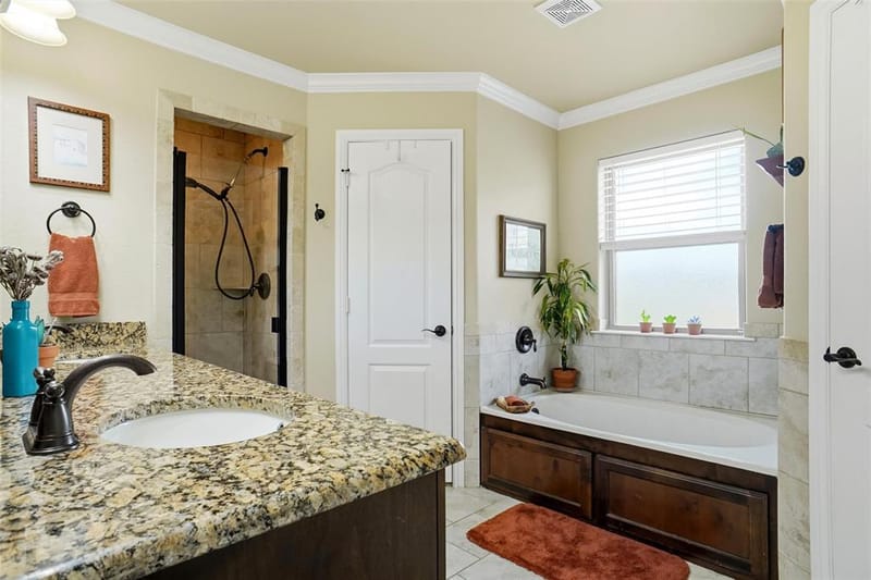 1832 Town Creek Circle, Weatherford TX 76086 - Photo 23
