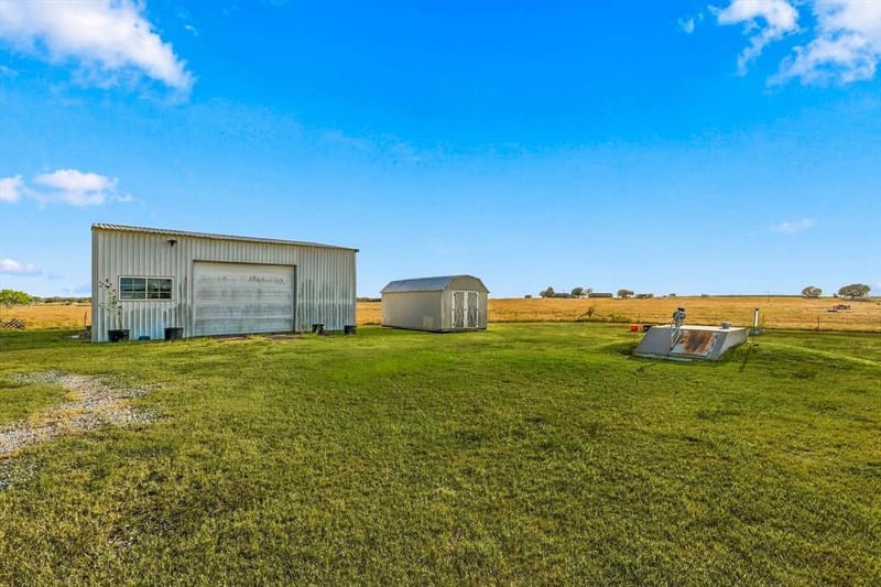 934 Elm Grove Road, Valley View TX 76272 - Photo 6