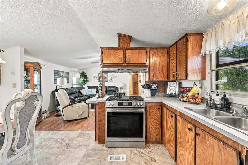 934 Elm Grove Road, Valley View TX 76272 - Photo 16