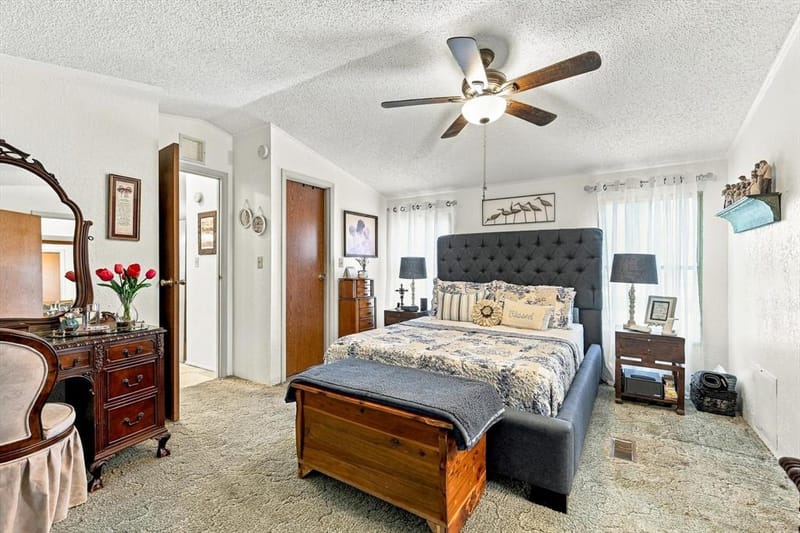 934 Elm Grove Road, Valley View TX 76272 - Photo 22