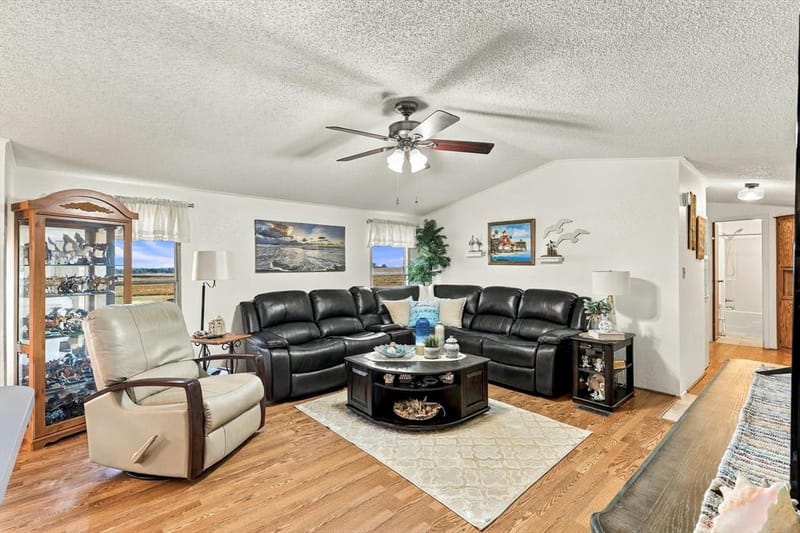 934 Elm Grove Road, Valley View TX 76272 - Photo 11
