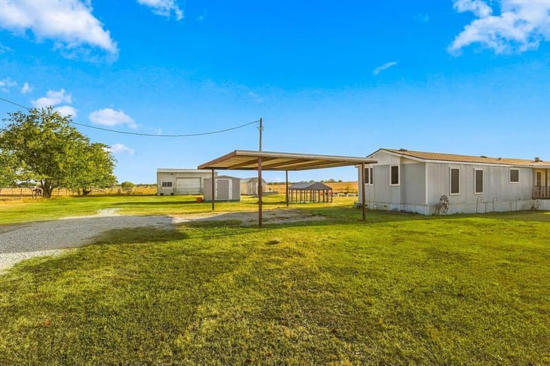 934 Elm Grove Road, Valley View TX 76272 - Photo 8