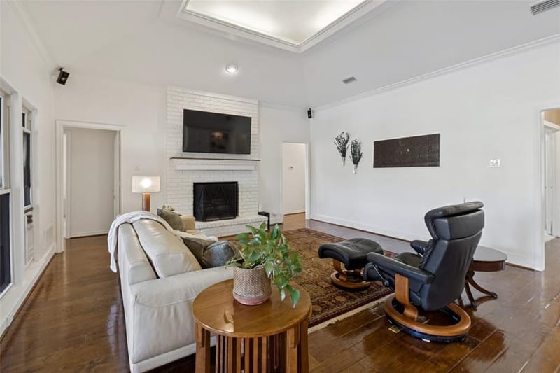 16308 Fallkirk Drive, Dallas TX 75248 - Photo 10