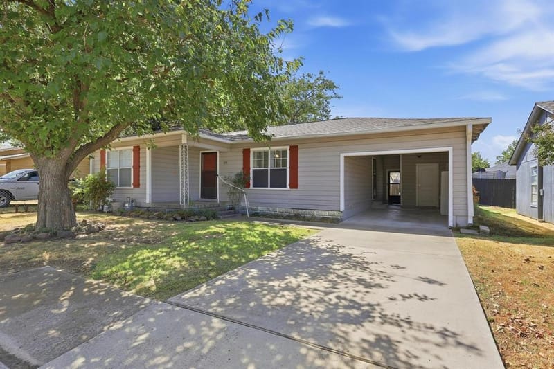 309 Elm Street, Whitesboro TX 76273 - Photo 9