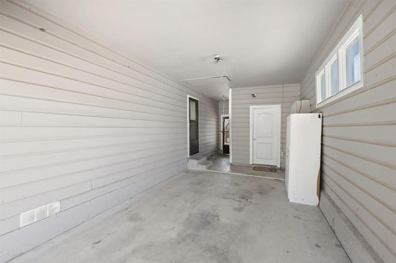 309 Elm Street, Whitesboro TX 76273 - Photo 10