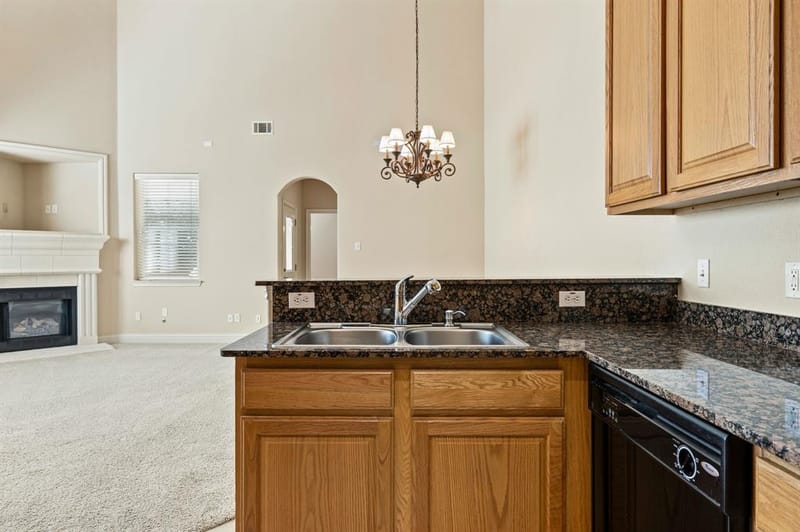 614 Rosemead Drive, Euless TX 76039 - Photo 10