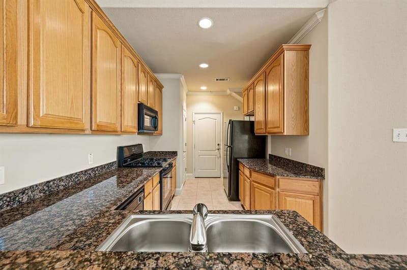 614 Rosemead Drive, Euless TX 76039 - Photo 8