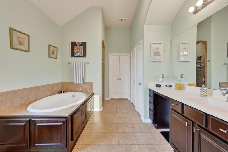 808 Green Coral Drive, Little Elm TX 75068 - Photo 13