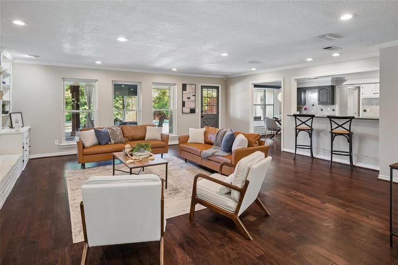 2705 Prairie Creek Court, Plano TX 75075 - Photo 5