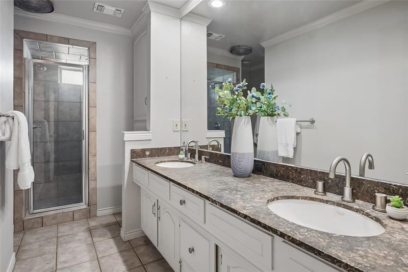2705 Prairie Creek Court, Plano TX 75075 - Photo 20