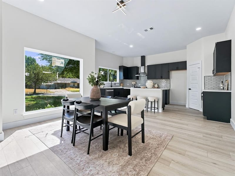 507 Staffordshire Drive, Irving TX 75061 - Photo 7