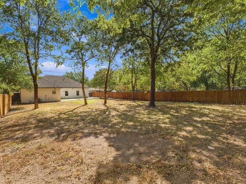 507 Staffordshire Drive, Irving TX 75061 - Photo 30