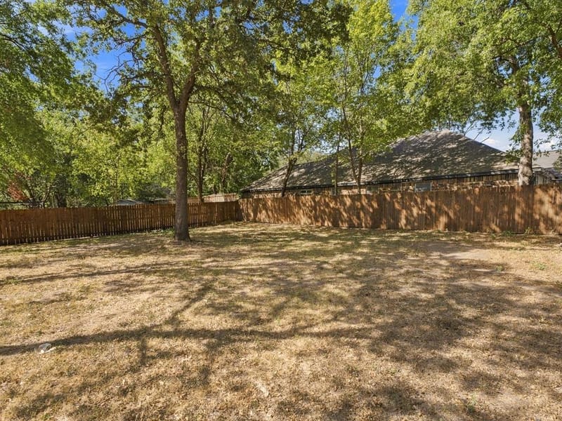 507 Staffordshire Drive, Irving TX 75061 - Photo 29