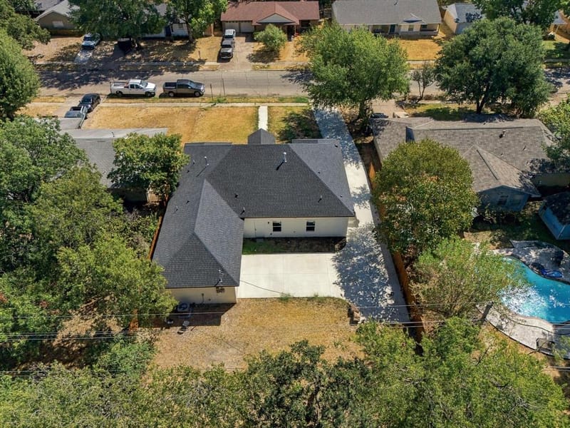 507 Staffordshire Drive, Irving TX 75061 - Photo 4