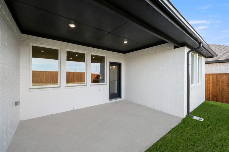 629 Tyronza Drive, Justin TX 76247 - Photo 26