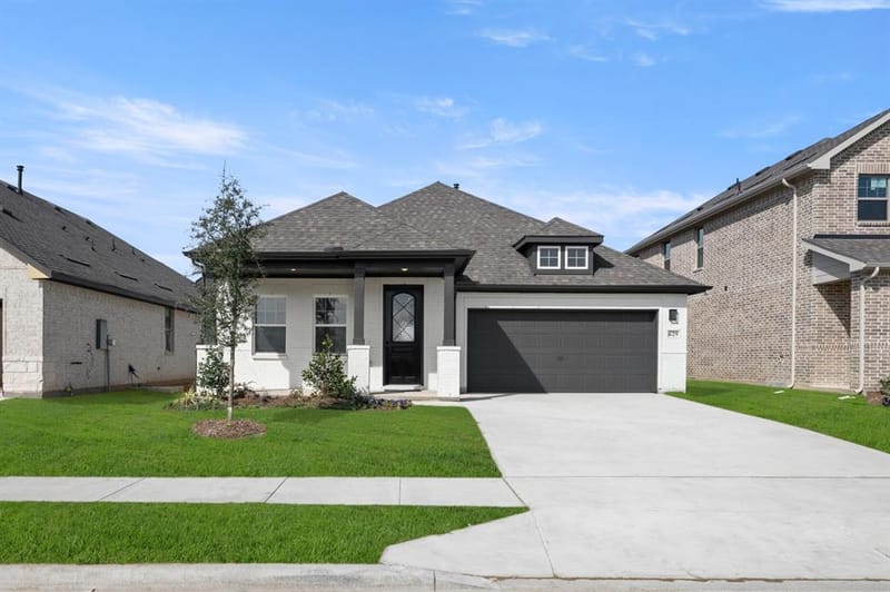 629 Tyronza Drive, Justin TX 76247