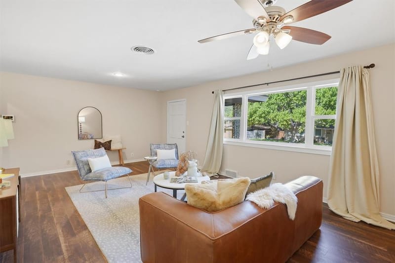4709 Selkirk Drive, Fort Worth TX 76109 - Photo 6