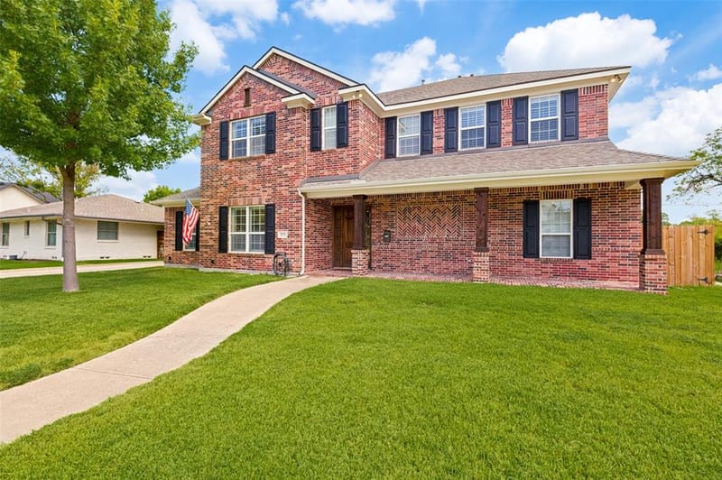 10918 Beauty Lane, Dallas TX 75229 - Photo 2