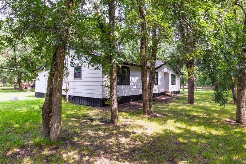 7478 County Road 1020, Wolfe City TX 75496 - Photo 23
