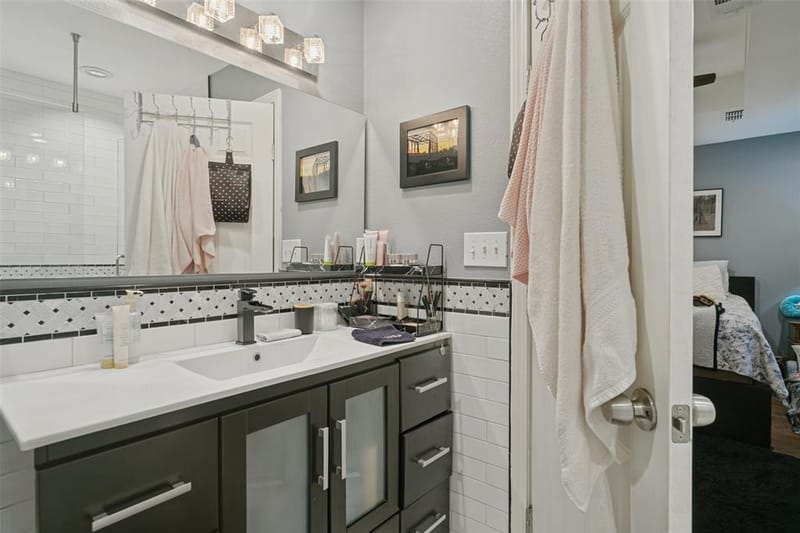 2400 S Bonnie Brae Street, Denton TX 76207 - Photo 16