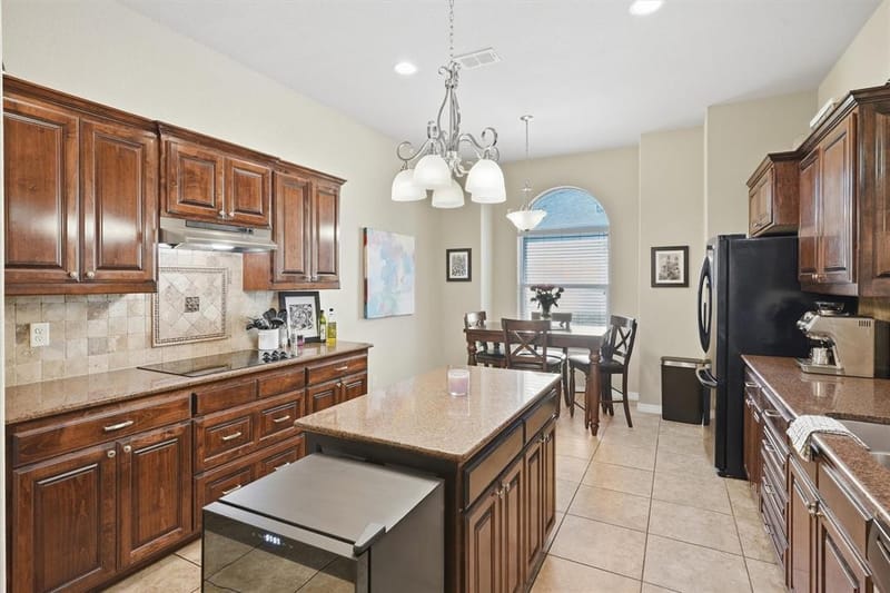 516 Magnolia Parkway, Benbrook TX 76126 - Photo 8