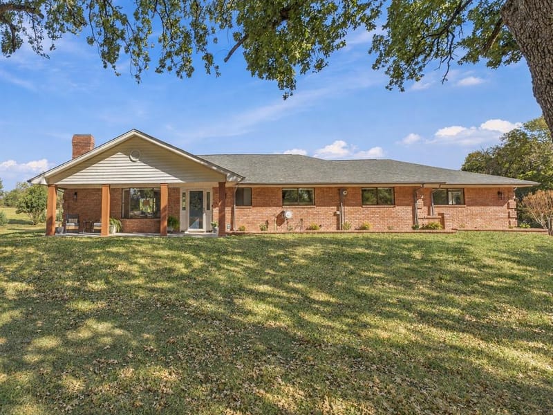 11563 State Highway 59 N, Montague TX 76251