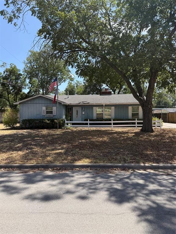 1101 W Chambers Street, Cleburne TX 76033