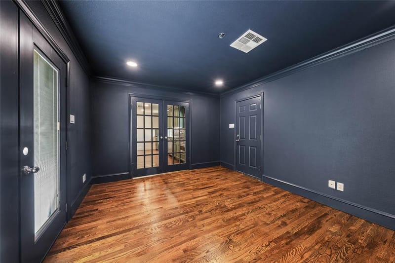3909 Austin Avenue, Waco TX 76710 - Photo 12