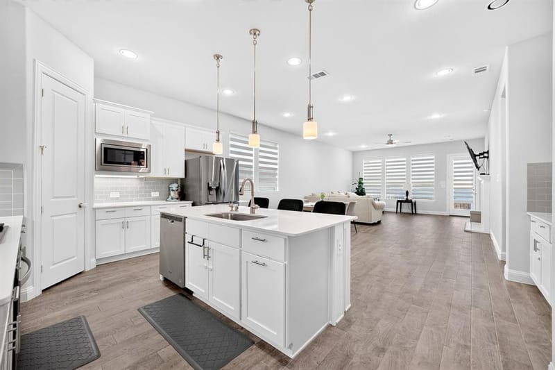 12789 Royal Oaks Lane, Farmers Branch TX 75234 - Photo 16