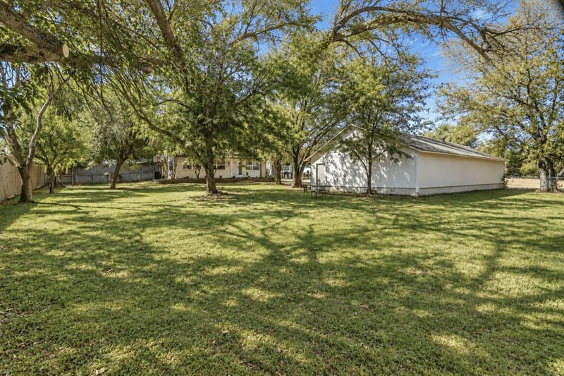 8912 S Hickory Road, Krum TX 76249 - Photo 30