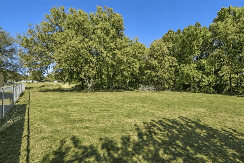 8912 S Hickory Road, Krum TX 76249 - Photo 33