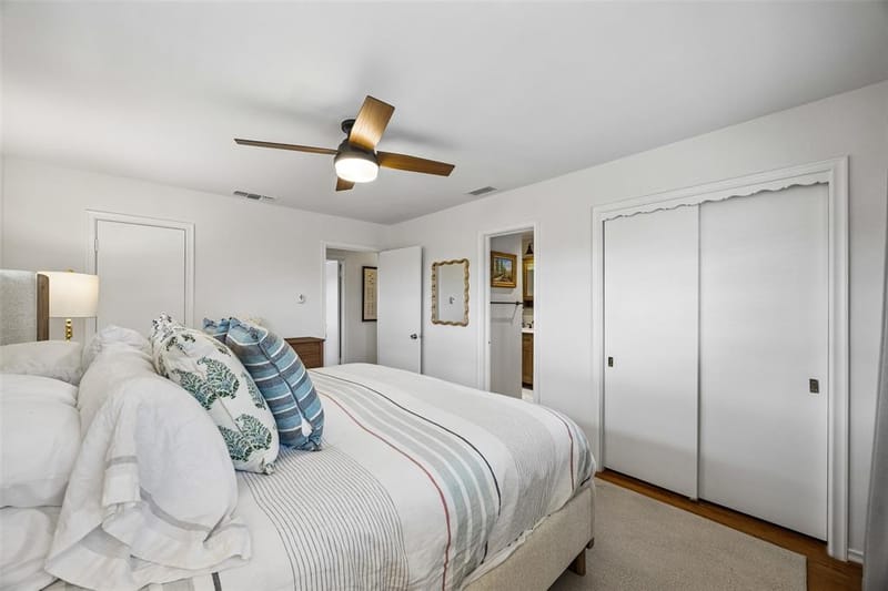 6351 Town Hill Lane, Dallas TX 75214 - Photo 17