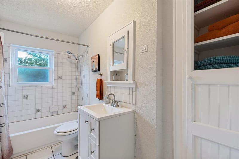 2732 Ivandell Avenue, Dallas TX 75211 - Photo 16